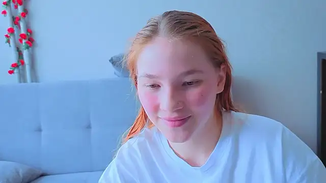 Snapshot of erikabrian chatting on February 8, 2026, 5:49 am erikabrian online show from February 8, 2026, 5:49 am