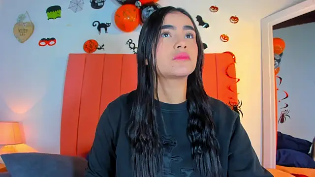 valen rose0 online show from October 29, 2025, 12:04 pm