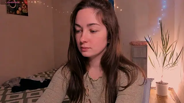 cClandesTina online show from November 16, 2025, 9:41 pm