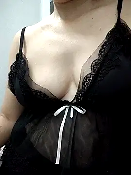 Snapshot of Haralushiaaa chatting on October 8, 2025, 5:09 am Haralushiaaa online show from October 8, 2025, 5:09 am