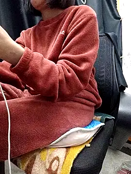 Haralushiaaa online show from December 19, 2025, 3:58 pm