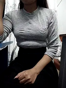 Snapshot of Haralushiaaa chatting on October 23, 2025, 12:59 pm Haralushiaaa online show from October 23, 2025, 12:59 pm