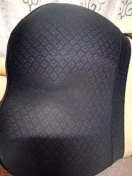 Snapshot of Haralushiaaa chatting on October 11, 2025, 10:33 pm Haralushiaaa online show from October 11, 2025, 10:33 pm