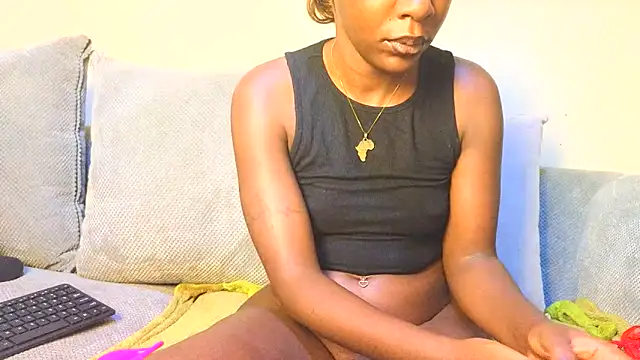 Snapshot of Sexxy_mariana chatting on November 21, 2025, 10:20 pm Sexxy mariana online show from November 21, 2025, 10:20 pm