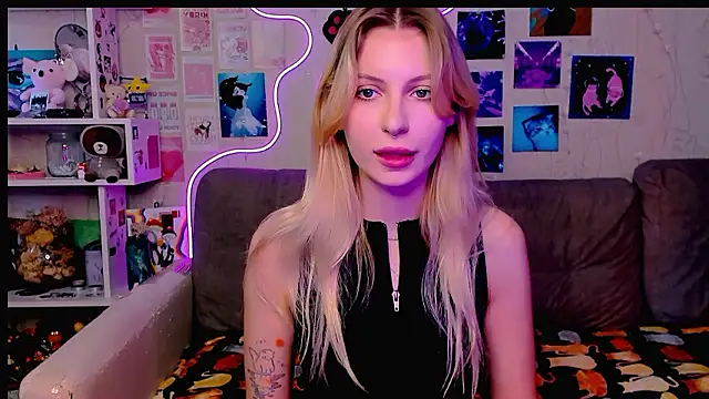 Snapshot of Maria_Hunt chatting on December 6, 2024, 6:31 am Maria Hunt online show from December 6, 2024, 6:31 am