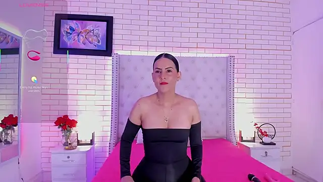 Snapshot of Coco_Balenciaga_ chatting on August 5, 2026, 11:37 am Coco Balenciaga online show from August 5, 2026, 11:37 am