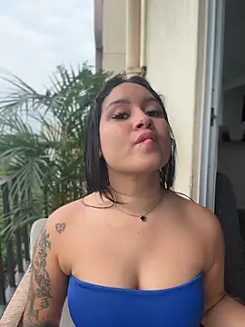 Pretty Isadora online show from March 13, 2026, 10:26 pm