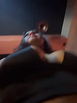 Pretty Isadora online show from March 20, 2026, 2:45 am