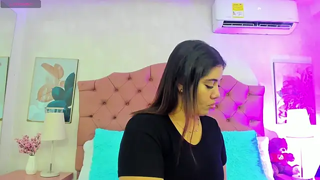 ThyaraJhons online show from April 25, 2026, 11:57 am