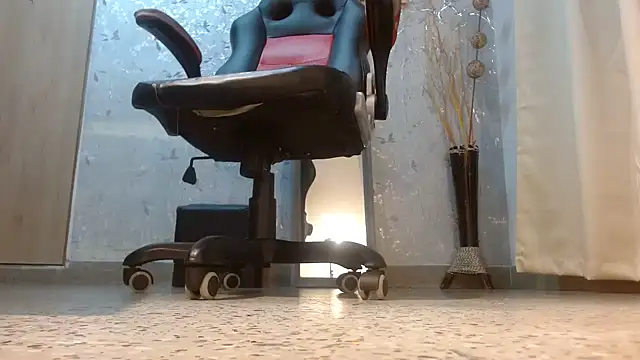 Snapshot of Samantabrown_ chatting on March 6, 2026, 11:05 am Samantabrown online show from March 6, 2026, 11:05 am