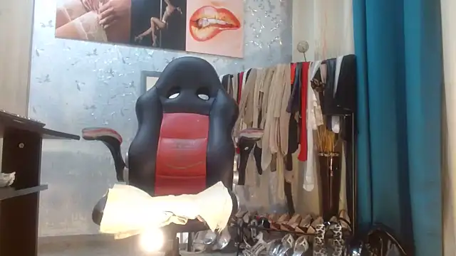 Samantabrown  online show from June 10, 2026, 11:00 am