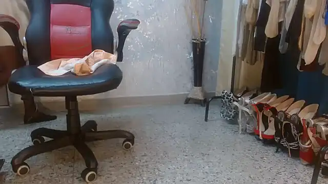 Snapshot of Samantabrown_ chatting on March 9, 2026, 11:14 am Samantabrown online show from March 9, 2026, 11:14 am