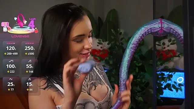 EvaCanton online show from December 15, 2025, 3:12 am