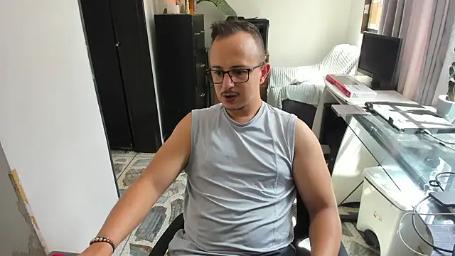 jacob strokes01 online show from June 16, 2026, 6:08 pm