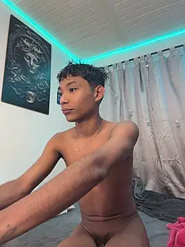 Snapshot of alejo_cute chatting on July 11, 2026, 12:05 pm alejo cute online show from July 11, 2026, 12:05 pm