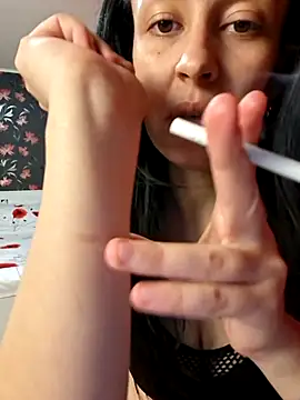 loryyy sexyyy online show from April 30, 2026, 8:38 pm