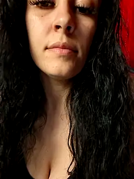 loryyy sexyyy online show from May 6, 2026, 8:24 pm