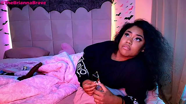 Snapshot of BriannaBrave chatting on October 15, 2025, 3:53 pm BriannaBrave online show from October 15, 2025, 3:53 pm