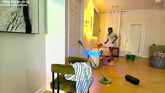 Snapshot of BriannaBrave chatting on March 14, 2026, 12:49 am BriannaBrave online show from March 14, 2026, 12:49 am