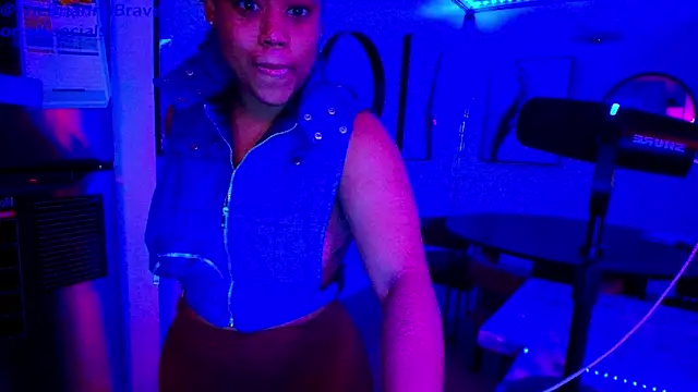 Snapshot of BriannaBrave chatting on March 31, 2026, 8:27 am BriannaBrave online show from March 31, 2026, 8:27 am