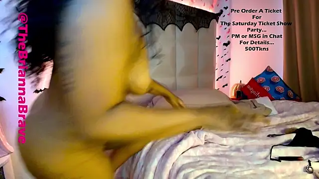 Snapshot of BriannaBrave chatting on October 17, 2025, 1:24 pm BriannaBrave online show from October 17, 2025, 1:24 pm