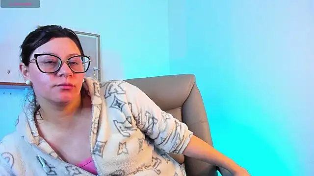 Chanelll Taylorr  online show from January 10, 2026, 3:02 am