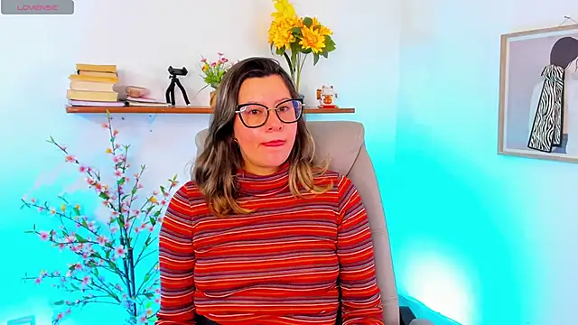 Chanelll Taylorr  online show from April 22, 2026, 1:18 pm