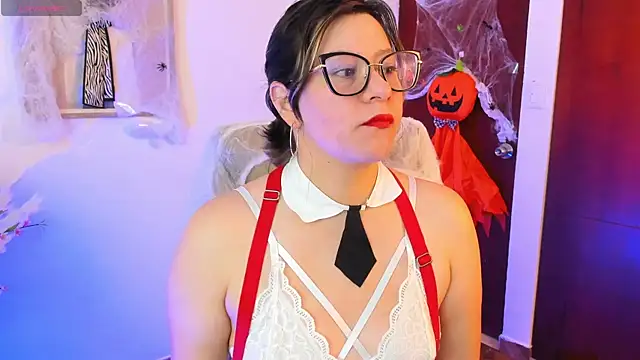 Snapshot of Chanelll_Taylorr_ chatting on October 26, 2025, 10:48 am Chanelll Taylorr online show from October 26, 2025, 10:48 am