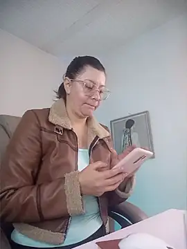 Snapshot of Chanelll_Taylorr_ chatting on June 27, 2026, 12:22 pm Chanelll Taylorr online show from June 27, 2026, 12:22 pm