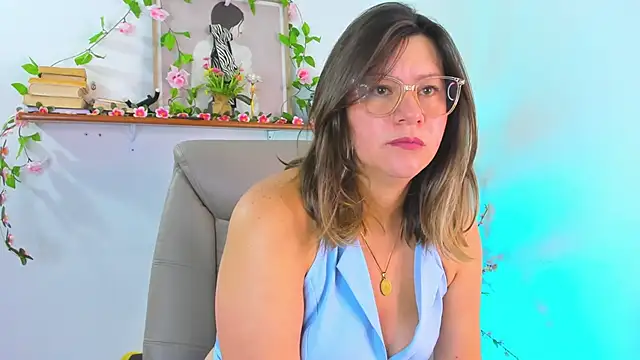 Snapshot of Chanelll_Taylorr_ chatting on March 20, 2026, 12:50 pm Chanelll Taylorr online show from March 20, 2026, 12:50 pm