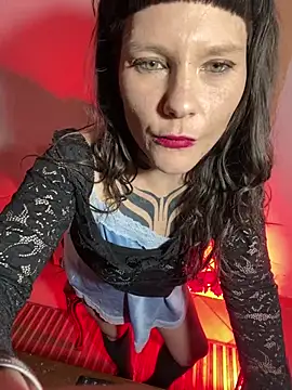 Snapshot of OniricFemme chatting on March 27, 2026, 9:16 pm OniricFemme online show from March 27, 2026, 9:16 pm