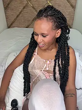 Snapshot of Star_Light2 chatting on January 1, 2025, 1:26 am Star Light2 online show from January 1, 2025, 1:26 am