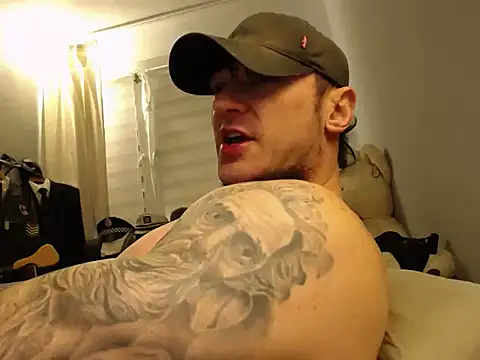 Snapshot of ballardbret chatting on December 5, 2025, 1:38 am ballardbret online show from December 5, 2025, 1:38 am