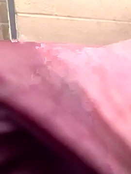 Snapshot of cmp24 chatting on January 10, 2025, 3:27 pm cmp24 online show from January 10, 2025, 3:27 pm