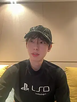 Snapshot of 1a1a1alll chatting on February 24, 2025, 2:48 pm 1a1a1alll online show from February 24, 2025, 2:48 pm