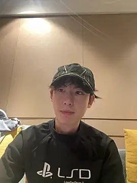 Snapshot of 1a1a1alll chatting on March 2, 2025, 3:52 pm 1a1a1alll online show from March 2, 2025, 3:52 pm