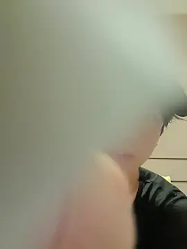 Snapshot of 1a1a1alll chatting on March 20, 2025, 2:32 pm 1a1a1alll online show from March 20, 2025, 2:32 pm