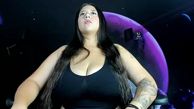 Snapshot of Lau_Beauty chatting on January 25, 2025, 10:39 pm Lau Beauty online show from January 25, 2025, 10:39 pm