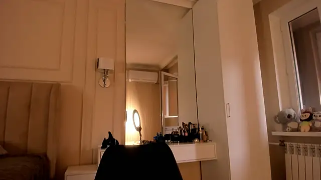 Snapshot of melissa_yamazaki chatting on October 21, 2025, 7:19 am melissa yamazaki online show from October 21, 2025, 7:19 am