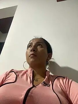 luna asss online show from July 17, 2026, 2:53 am