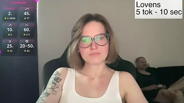 Sexy Sweets online show from June 17, 2026, 1:32 pm
