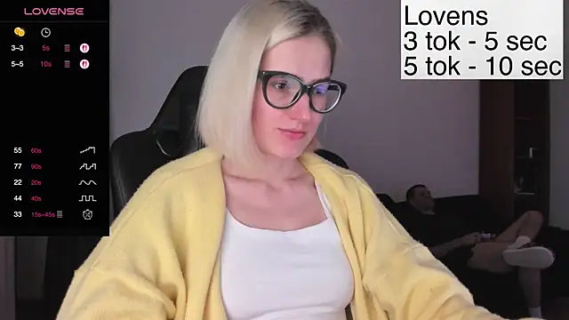 Snapshot of Sexy_Sweets chatting on November 4, 2025, 4:22 pm Sexy Sweets online show from November 4, 2025, 4:22 pm