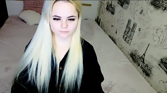 lovely-eyes online show from April 21, 2026, 7:20 pm
