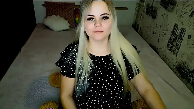 lovely-eyes online show from May 6, 2026, 8:02 pm