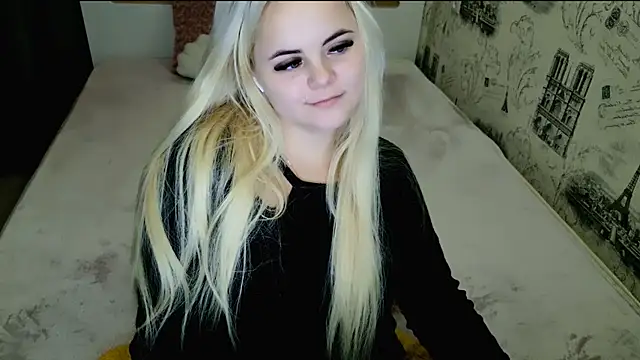 lovely-eyes online show from December 17, 2025, 8:47 pm