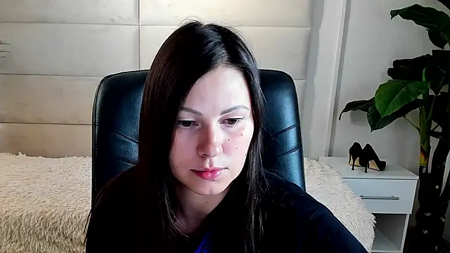 Dana  dom online show from October 19, 2025, 2:14 am