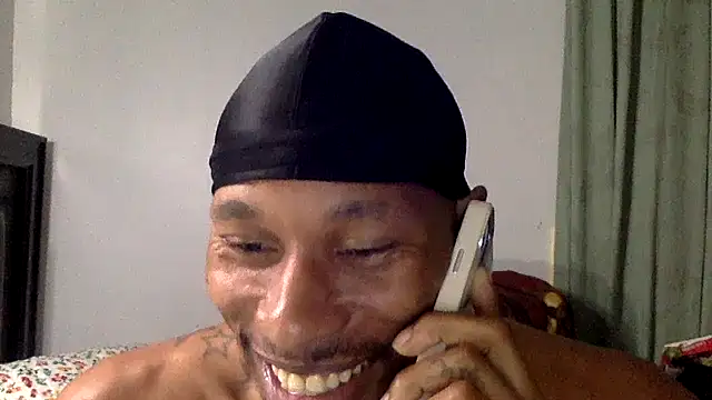 Snapshot of KingDerRico chatting on November 2, 2025, 12:04 am KingDerRico online show from November 2, 2025, 12:04 am