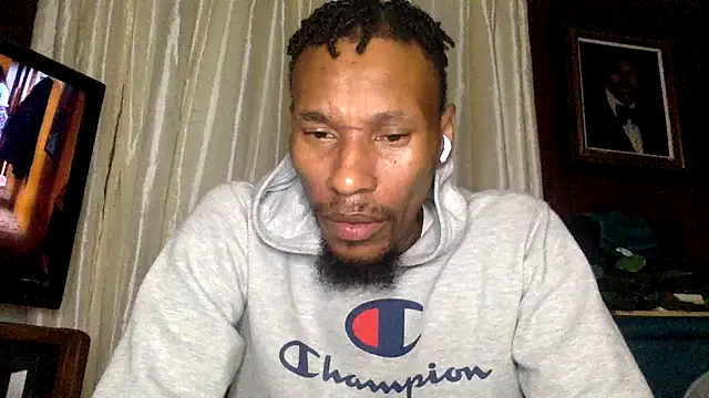 Snapshot of KingDerRico chatting on November 8, 2025, 2:04 am KingDerRico online show from November 8, 2025, 2:04 am