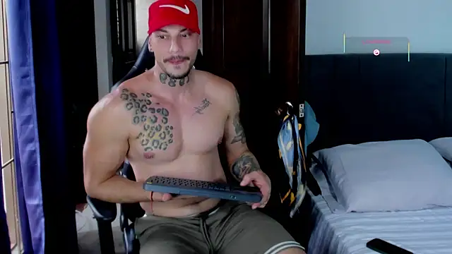 Snapshot of RickG_Oficial chatting on May 20, 2026, 8:50 pm RickG Oficial online show from May 20, 2026, 8:50 pm