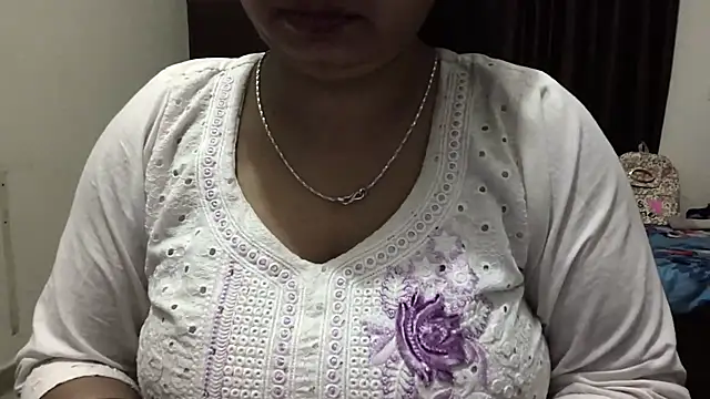Gulaboo bhabi online show from March 9, 2025, 7:59 pm